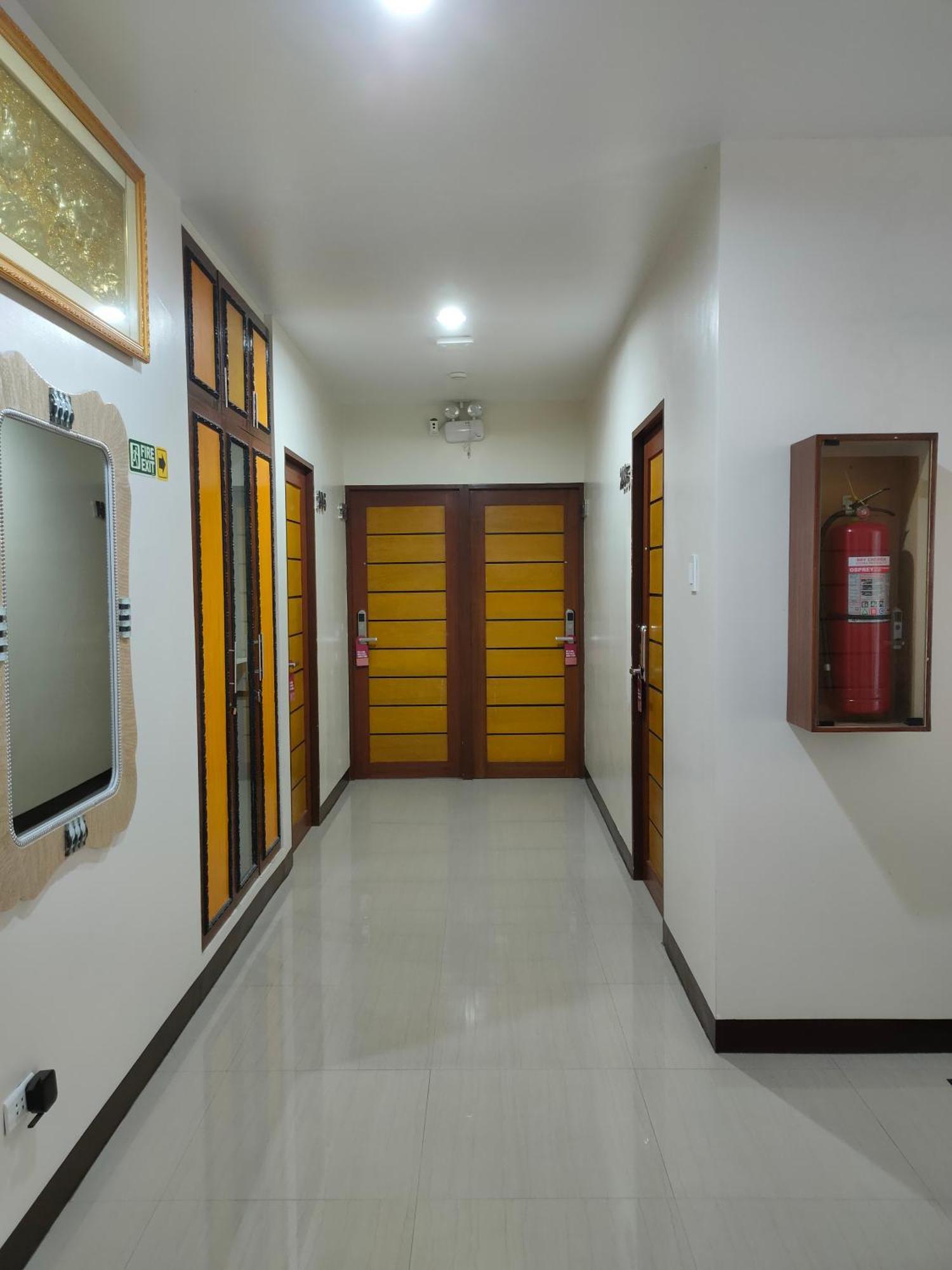 Ferienwohnung Dulli Transient House Lipa City Exterior foto